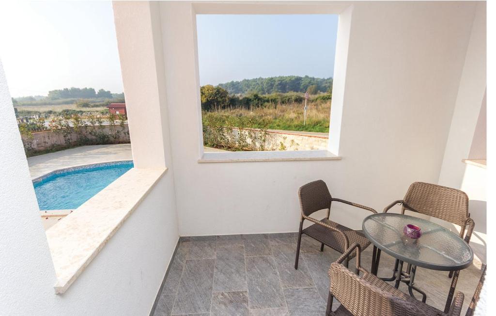 Apartments Sun Premantura Exterior photo